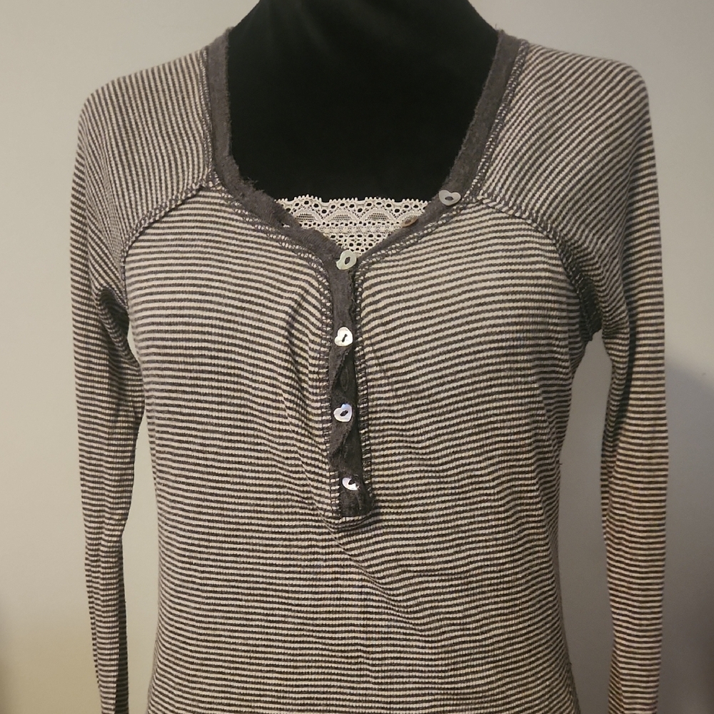 🦢Y2K Bella Swan NoBo Henley Shirt🦢